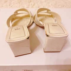 ZARA ヒール　サンダル　ホワイト　36の画像