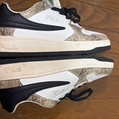 FILA スニーカー 28cm メンズ 中古の画像