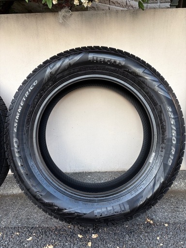 PIRELLIスタッドレスタイヤ 225/60 R18 2023年製 4本セット