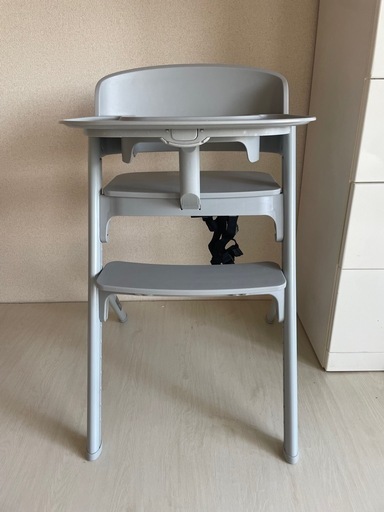 ノウス　ベビーハイチェア