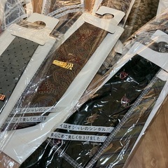 ネクタイたくさんの画像