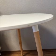 丸テーブル　カフェテーブル　イームズ　白　ホワイトの画像