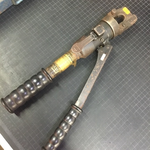【店頭引取限定】【中古】【現状販売】IZUMI イズミ 手動油圧式工具 8,580円(税込)