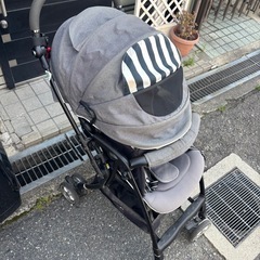 apricaベビーカーの画像