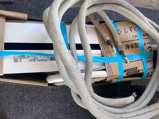  【買い手決定済】東芝エアコン 6畳用 2021年製（RAS-2211TM）