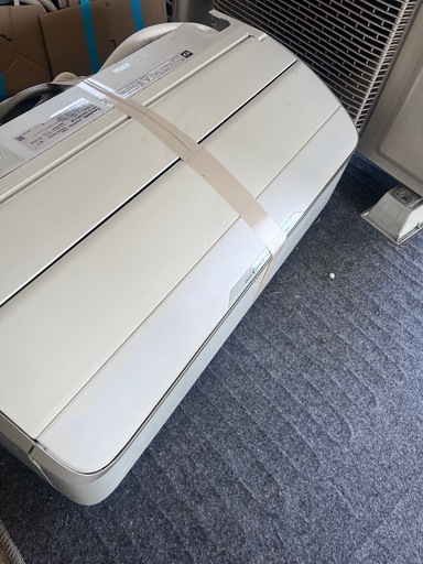 【買い手決定済】
Panasonic エアコン 18畳用 2016年製（CS-566CXR2）200V