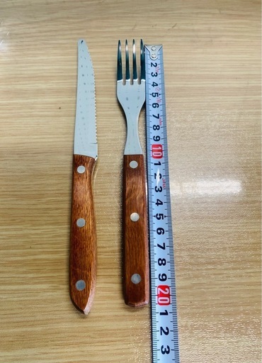 ステーキナイフ7個　＆フォーク6個　セット 