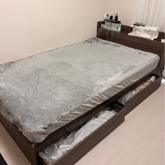 ベッド（セミダブル）+マットレス【無料】の画像