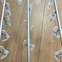 【洗濯】ニトリ　折りたたみアルミハンガー(40ピンチ)
の画像