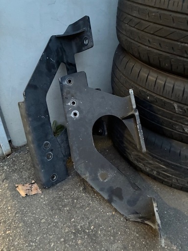 メーカー不明 決まりました
ハイエースGLワイド用 ヒッチメンバー
