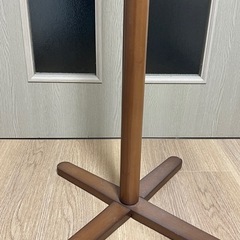分解できるハンガーラックの画像