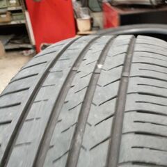 【組み換え作業可能 2023年製】225/50R18 WINRUN R330 バリ溝 夏タイヤ4本の画像