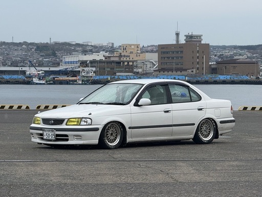 日産FB15サニー (かいと) 陸奥市川の車のパーツの中古あげます・譲り