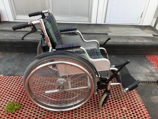 折りたたみ アルミ製、自走式車椅子埼玉県