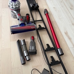 ⭐️美品⭐️Dyson V8 Origin Fluffy ダイソン SV25RD2の画像