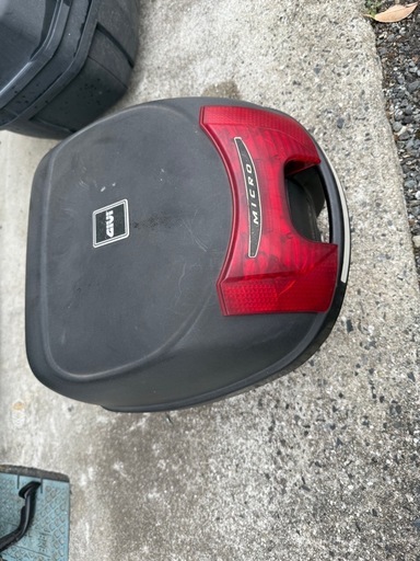 バイク用収納ボックス (なむgsxcbr) 滝野のホンダの中古あげます・譲り