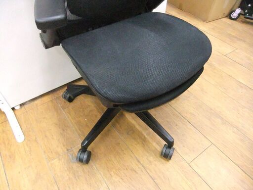 オフィスチェア サンワサプライ 150-SNCM030 シンクロロッキング 跳ね上げアームレスト ハイバック 座面メッシュ 中古 札幌
