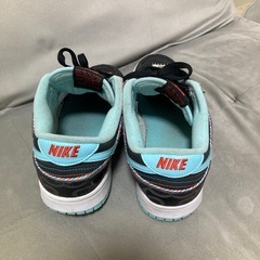 NIKE ナイキ　ダンクロー　バーバーショップの画像