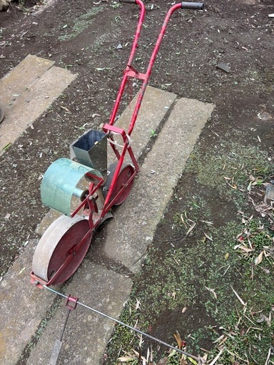 種まき機　農業　野菜　
