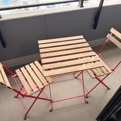 IKEA 椅子、テーブルセットの画像
