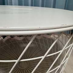IKEA テーブル　クヴィストブローの画像