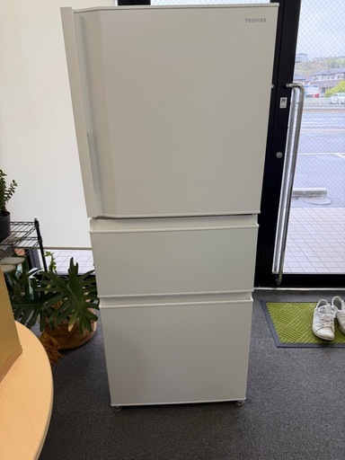 TOSHIBA　冷蔵庫  2025年製 GR-W29SC 中古
