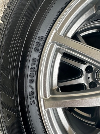  215／60R16スタッドレスタイヤホイールセット