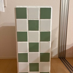 テーブル　タイル93枚の画像