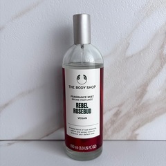 ☆現金払い可能☆【残量8割程】THE BODY SHOP  レベルローズバッドフレグランスミストの画像