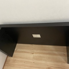 机、ローテーブルの画像