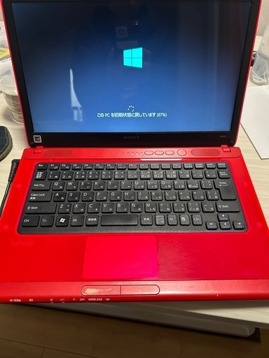 【鮮やかなレッド】 SONY VAIO ノートパソコン（初期化済・充電器付）