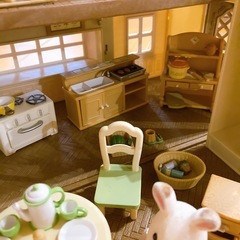 シルバニアファミリー 赤い屋根の大きなお家 家具 人形 まとめ売りの画像