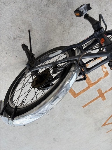 中古　折りたたみ自転車　6段変速