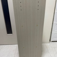 【5月2日まで】ニトリ　カラーボックス　3段
　扉付きの画像