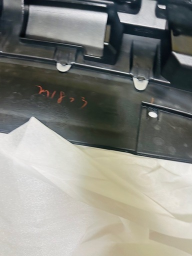 フロントバンパー下部 新車パーツ外し 2025