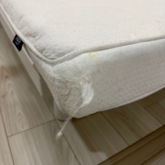 セミダブルのベッドの画像