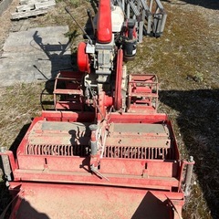 【動作確認済】ヤンマー 管理機 PRT1101 
管理機 10马力 GA300エンジン 爪良好の画像