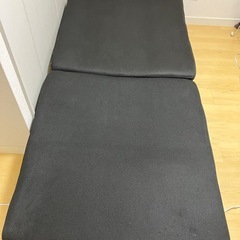 折りたたみベッドの画像