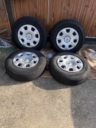 良品】 ハイエース 200系 純正 15インチ 6穴 195/80R15 107/105S LT 
