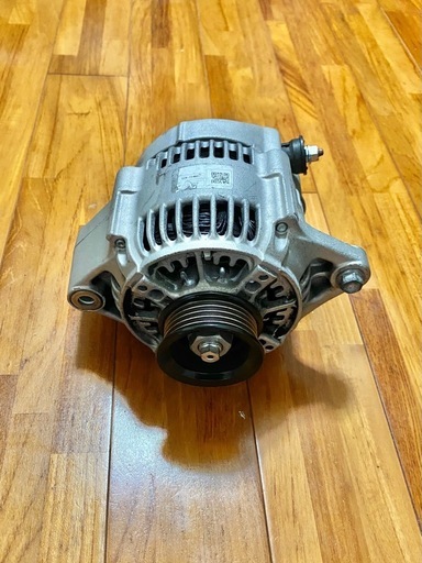 ZC71S 中古オルタネータ　交換から9000km 低走行品