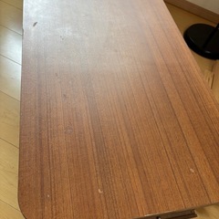 テレビテーブルの画像