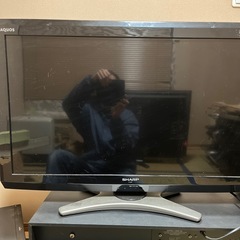 SHARP AQUOS 32型 液晶テレビ LC-32E7 の画像