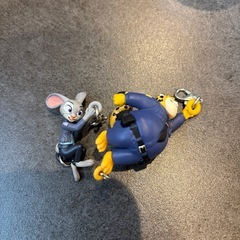 ズートピア2 ガチャガチャ　つながるマスコット
の画像