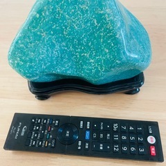 大型・台座付】アマゾナイト原石 天然石 インテリア 風水　パワーストーンの画像