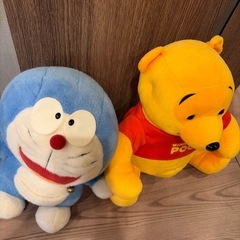 ドラえもん　プーさん　ぬいぐるみ　大きめの画像