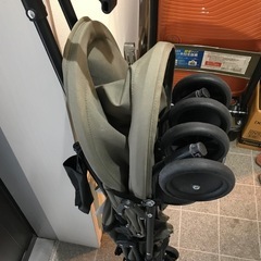 ベビーカートの画像