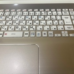 🉐高速パソコン✨SSD！スタイリッシュ　大画面　最新Windows11 Microsoft Office付き♪見やすいキーボード✨美品　人気のサテンゴールドの画像