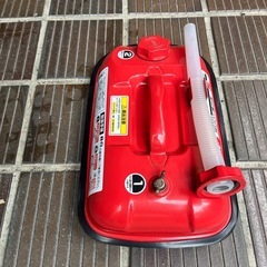 ガソリン携行缶の画像