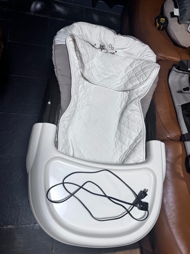 Combiの電動バウンサー