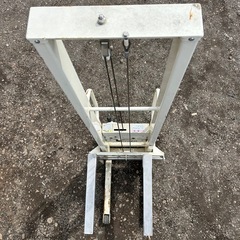 0.3ｔ フォークリフト 低床タイプ油圧・手動兼用 ハンドフォークリフト(最大積載300kg)　ハンドリフト 免許不要の画像